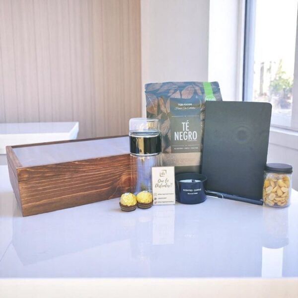 Set con te negro, infusor de te y agenda regalo caballero