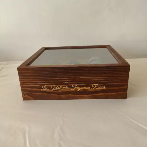 Kit Media - Estuche con cervezas y portacerveza personalizado - Imagen 7